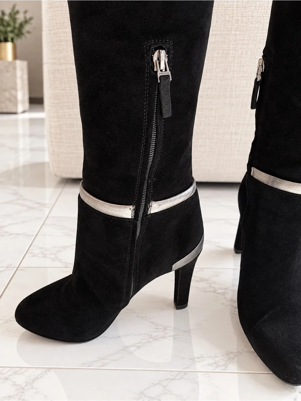 Fendi Black Suede Over-the-Knee Fold-Over Boots – Size 39.5 with silver trim